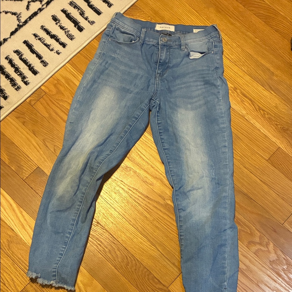 PacSun Light Blue Cropped Jeans